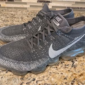 Nike Vapor Max Flyweights